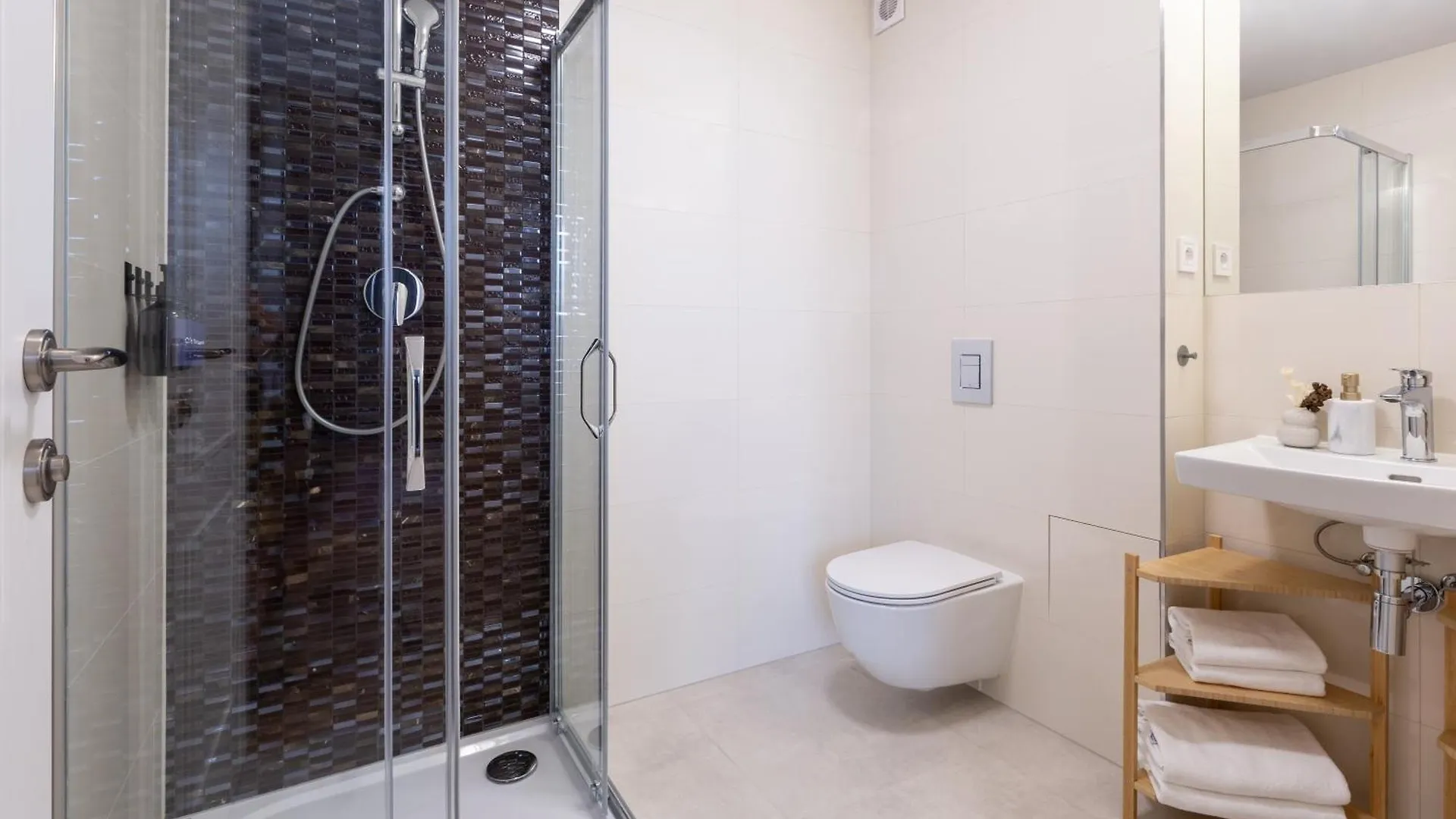 פראג Modern Studio With Terrace צ'כיה